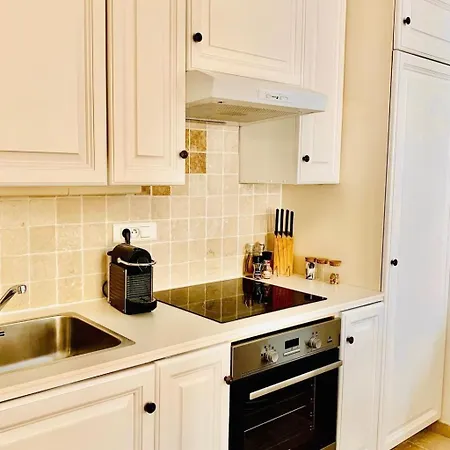 Appartement Charmante Im Historischen Zentrum By Interhome