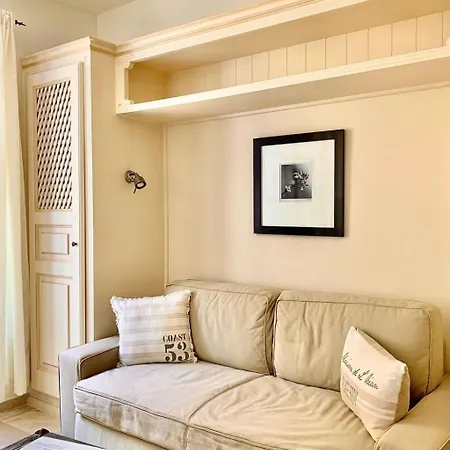 Appartement Charmante Im Historischen Zentrum By Interhome *